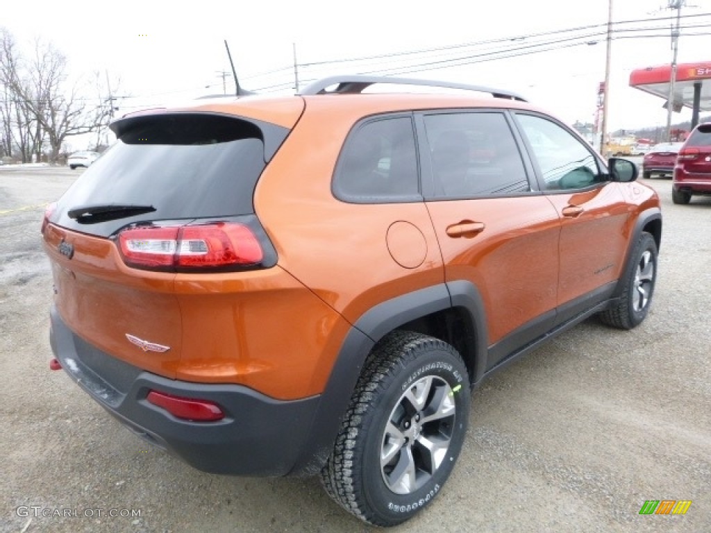 2016 Cherokee Trailhawk 4x4 - Mango Tango Pearl / Black photo #7