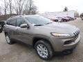 2016 Light Brownstone Pearl Jeep Cherokee Latitude 4x4  photo #10