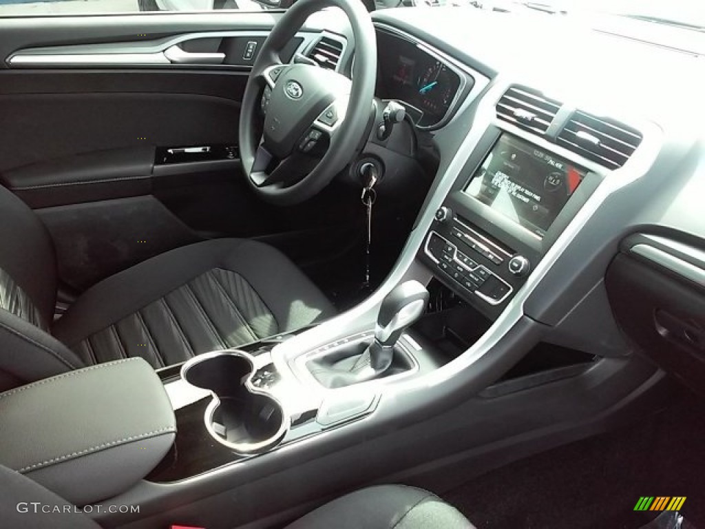 2016 Fusion SE - Ruby Red Metallic / Charcoal Black photo #14