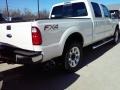 2016 White Platinum Metallic Ford F250 Super Duty Lariat Crew Cab 4x4  photo #2