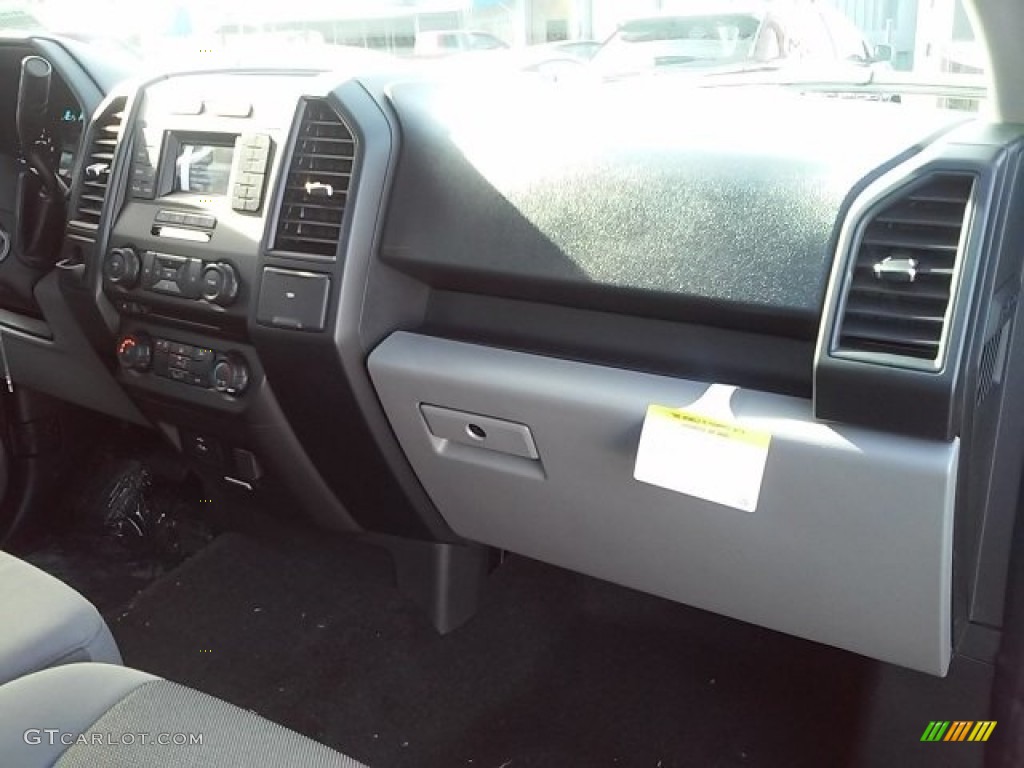 2016 F150 XL Regular Cab - Green Gem / Medium Earth Gray photo #13