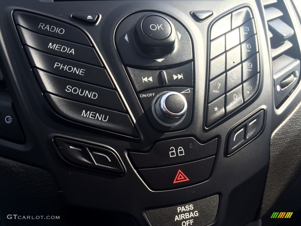 2014 Fiesta SE Hatchback - Tuxedo Black / Charcoal Black photo #31