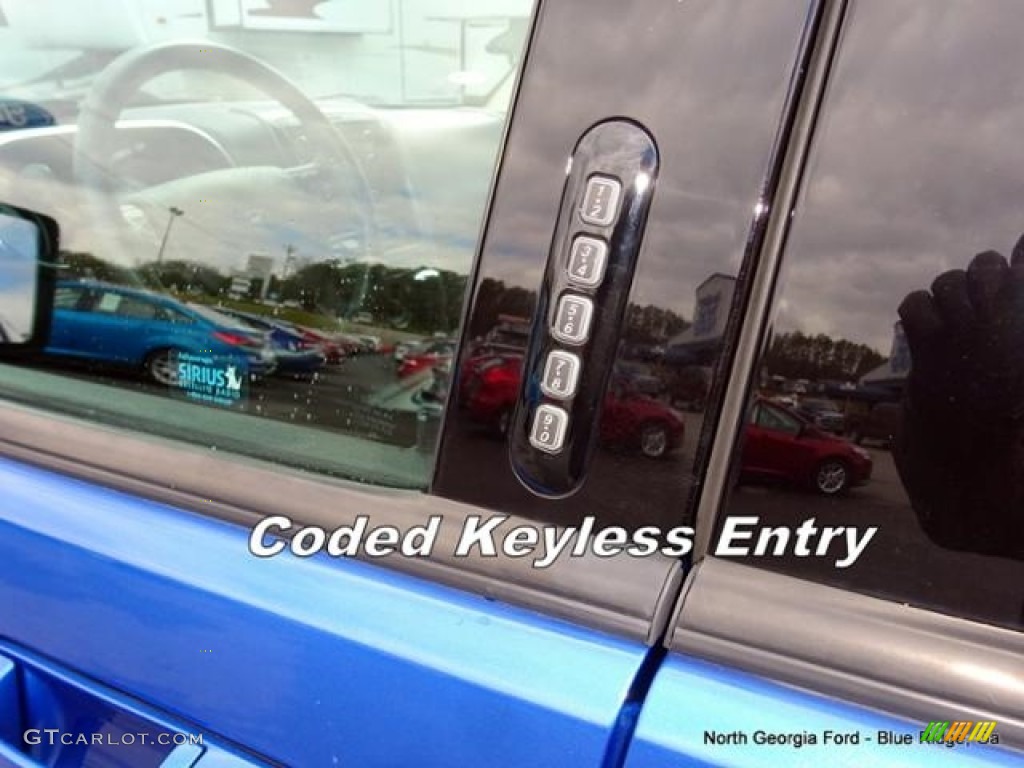 2010 Explorer XLT - Blue Flame Metallic / Black photo #29