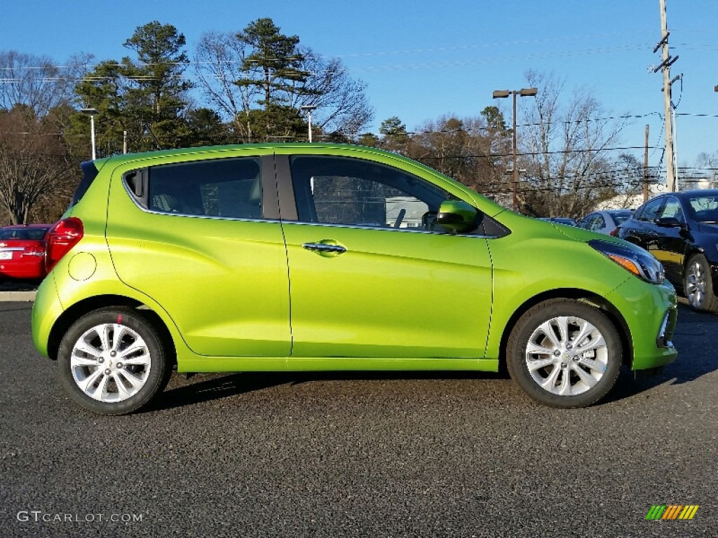 Lime Metallic 2016 Chevrolet Spark LT Exterior Photo #111105962