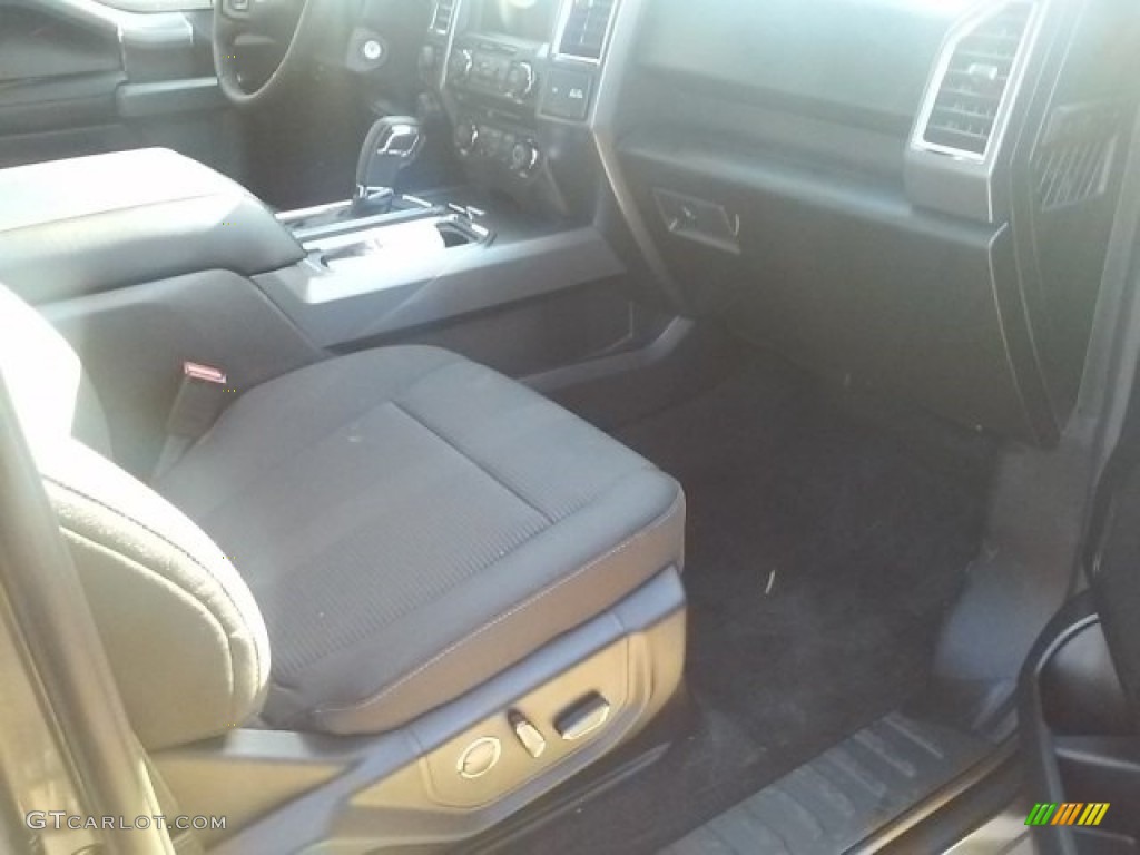 2016 F150 XLT SuperCrew - Magnetic / Black photo #16