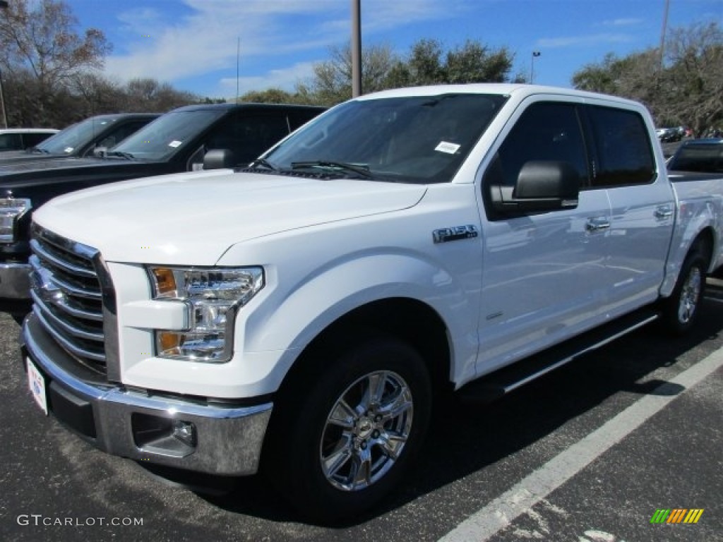 2016 F150 XLT SuperCrew - Oxford White / Medium Earth Gray photo #2
