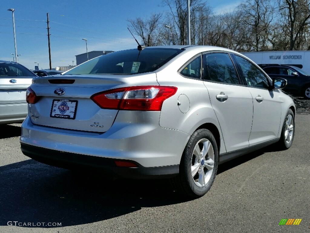 2014 Focus SE Sedan - Ingot Silver / Medium Light Stone photo #7