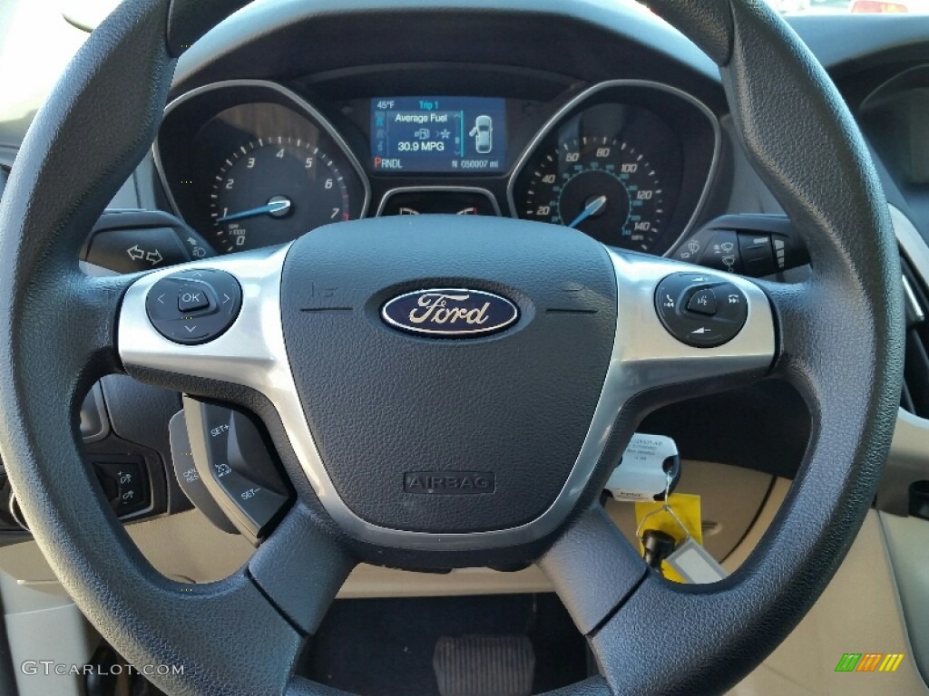 2014 Focus SE Sedan - Ingot Silver / Medium Light Stone photo #20