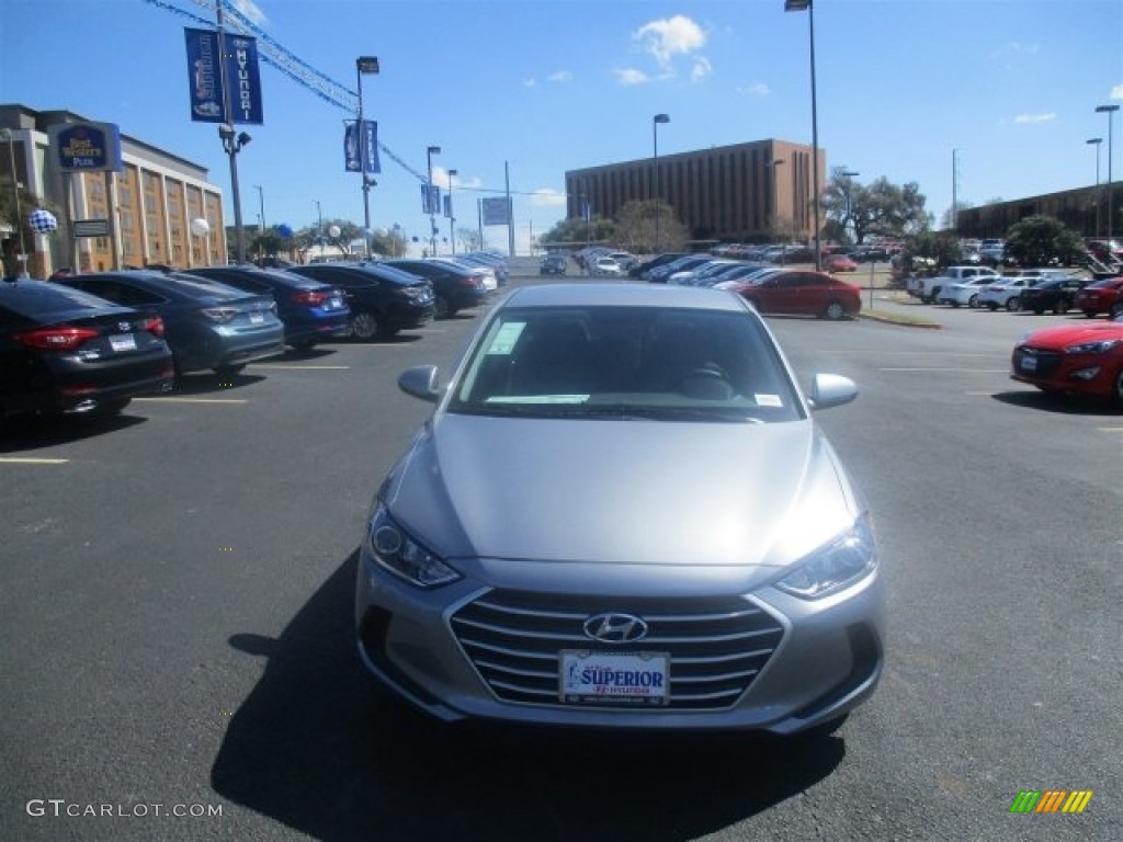 2017 Elantra SE - Gray / Gray photo #5