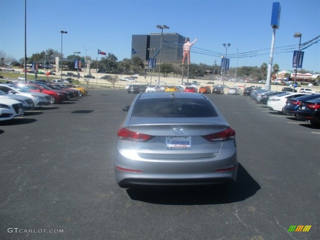 2017 Elantra SE - Gray / Gray photo #9