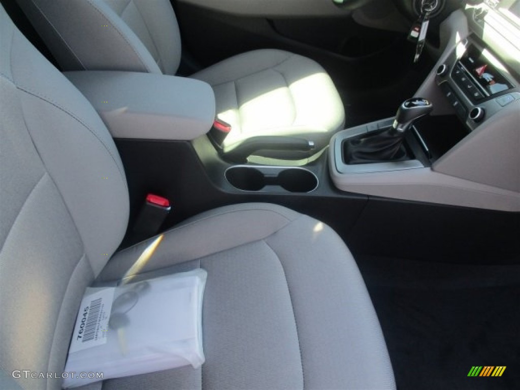 2017 Elantra SE - Silver / Gray photo #13