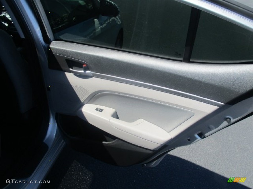 2017 Elantra SE - Silver / Gray photo #14