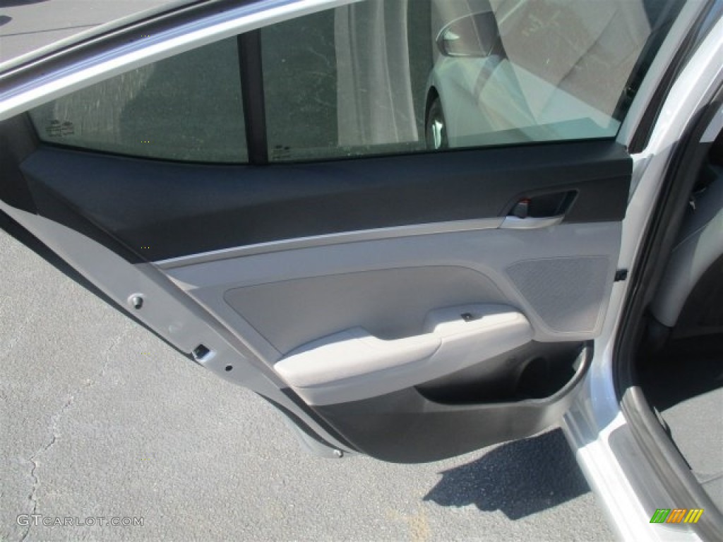 2017 Elantra SE - Silver / Gray photo #18