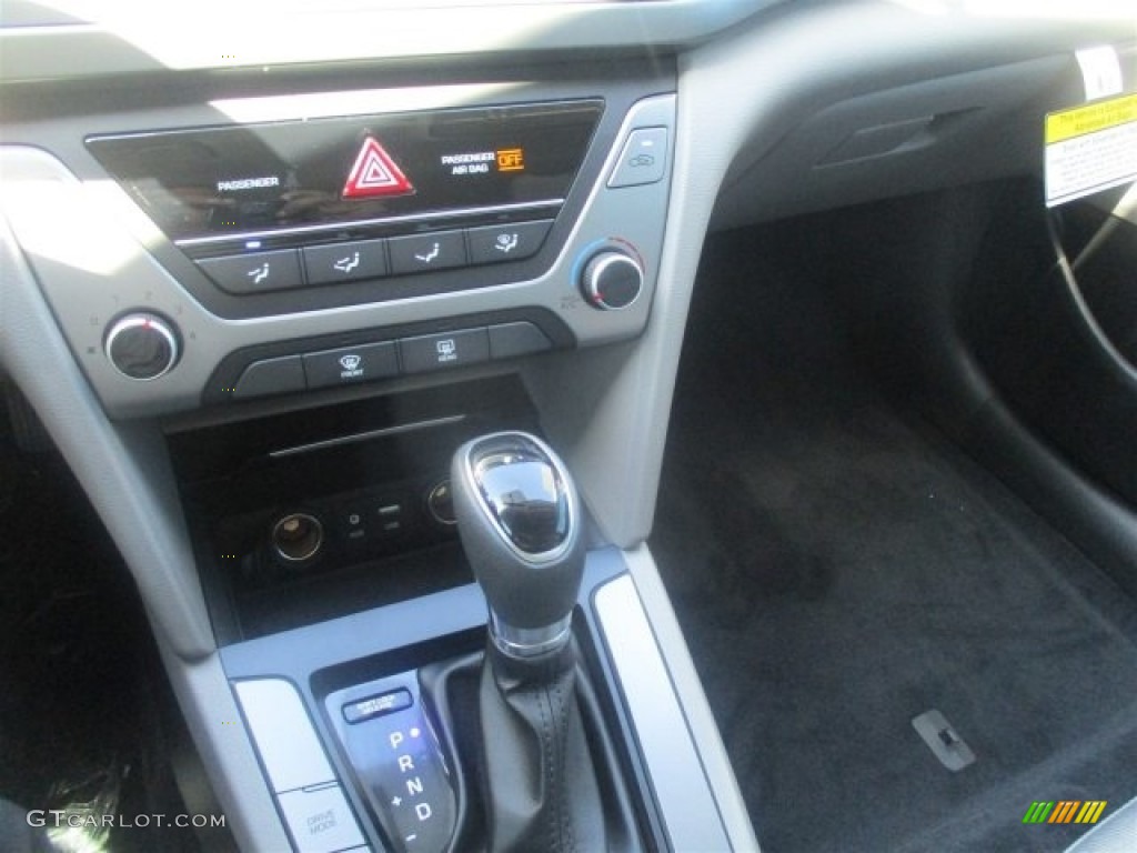 2017 Elantra SE - Silver / Gray photo #21