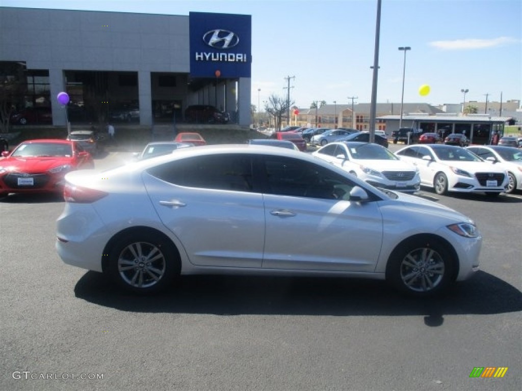 2017 Elantra SE - Silver / Gray photo #8