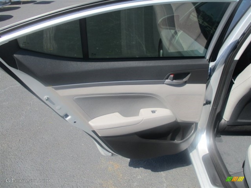 2017 Elantra SE - Silver / Gray photo #16