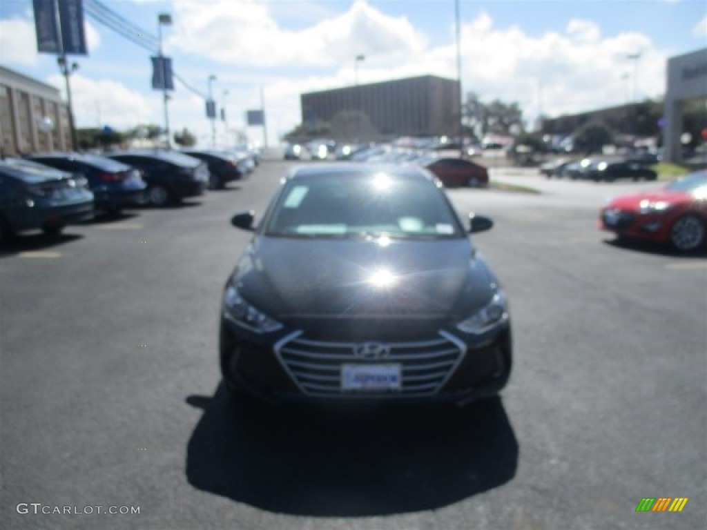 2017 Elantra SE - Black / Beige photo #5