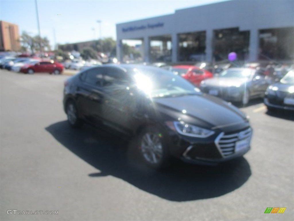 2017 Elantra SE - Black / Gray photo #4