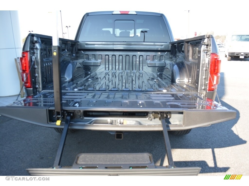 2016 F150 Lariat SuperCrew 4x4 - Magnetic / Black photo #6
