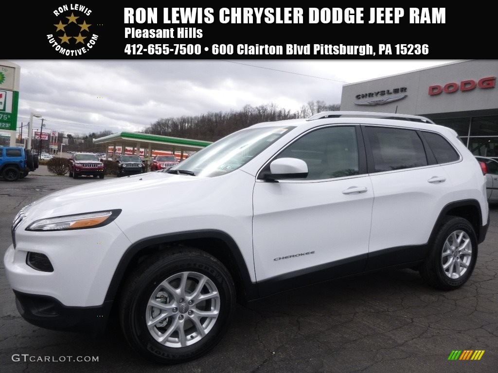 2016 Cherokee Latitude 4x4 - Bright White / Black/Light Frost Beige photo #1