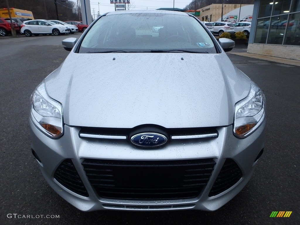 2013 Focus SE Hatchback - Ingot Silver / Charcoal Black photo #3