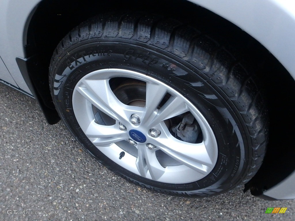 2013 Focus SE Hatchback - Ingot Silver / Charcoal Black photo #4
