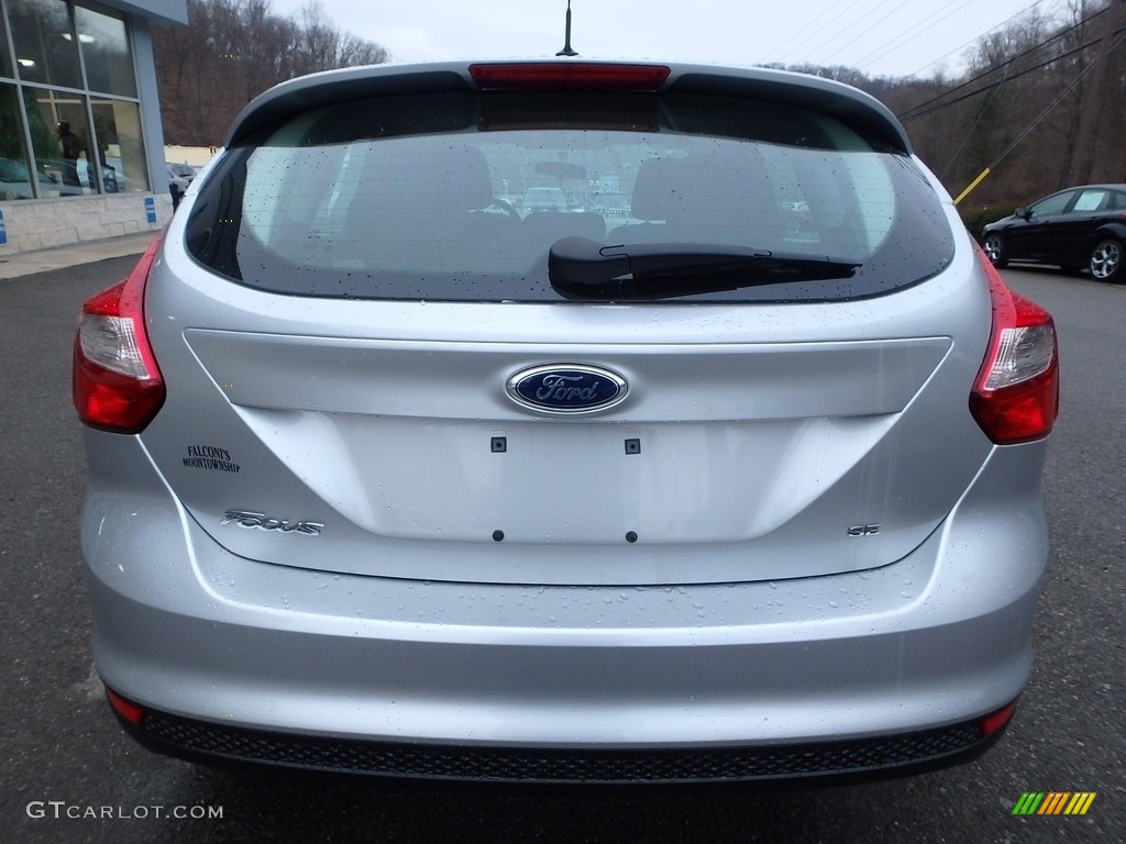 2013 Focus SE Hatchback - Ingot Silver / Charcoal Black photo #6