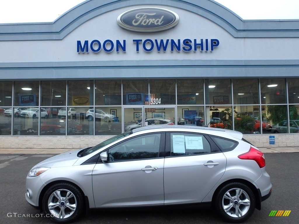 2013 Focus SE Hatchback - Ingot Silver / Charcoal Black photo #7