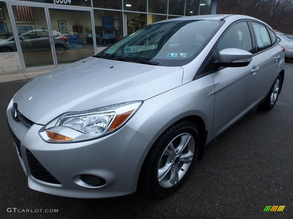 2013 Focus SE Hatchback - Ingot Silver / Charcoal Black photo #9