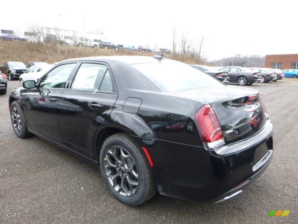 2016 300 S AWD - Gloss Black / Black photo #5