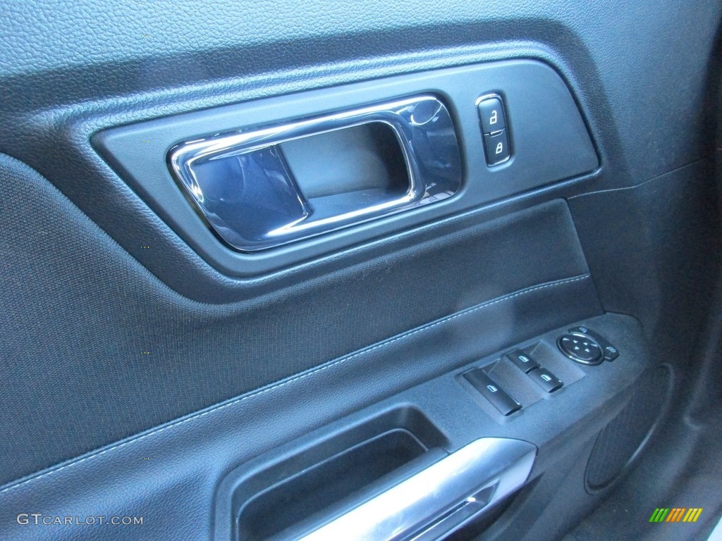 2016 Ford Mustang V6 Convertible Controls Photo #111141551