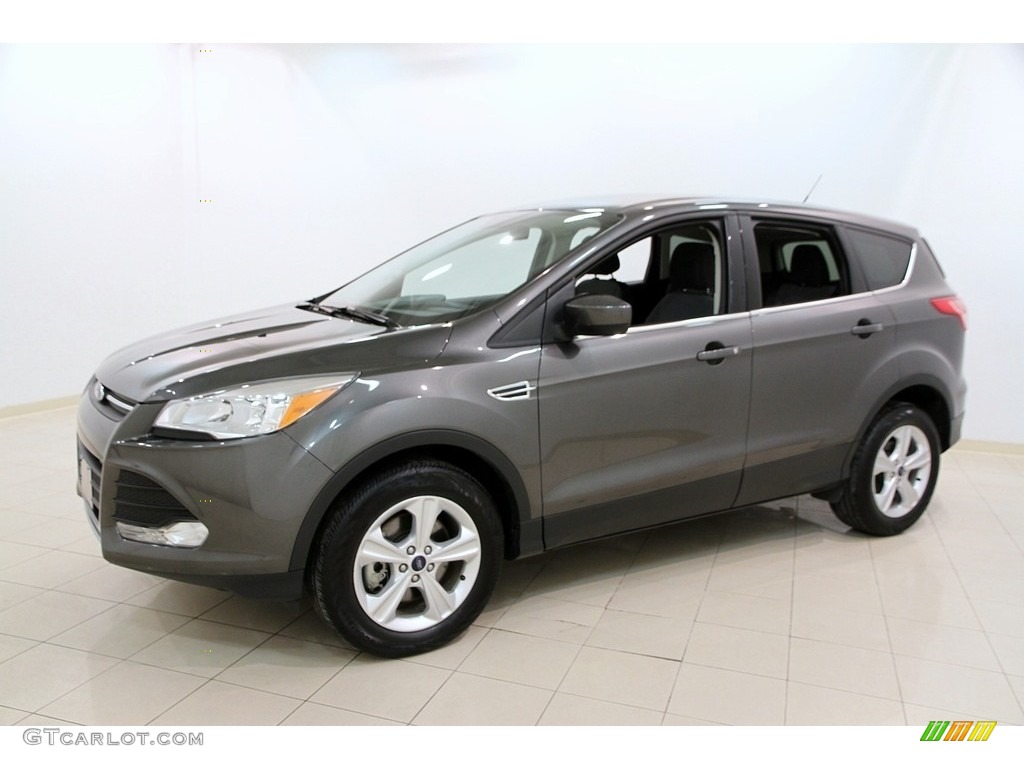 Magnetic Metallic 2016 Ford Escape SE 4WD Exterior Photo #111150371