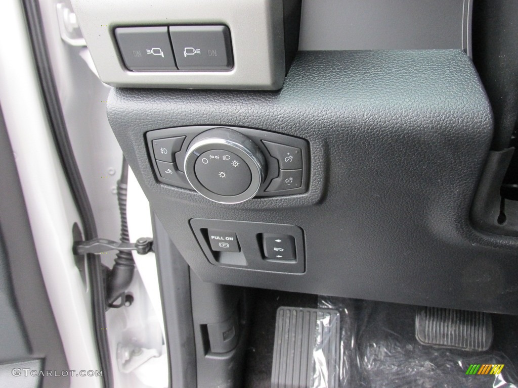 2016 F150 Lariat SuperCrew - White Platinum / Black photo #32