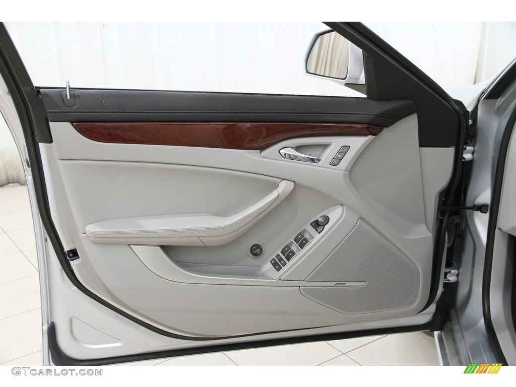 2014 Cadillac CTS Wagon Light Titanium/Ebony Door Panel Photo #111151541