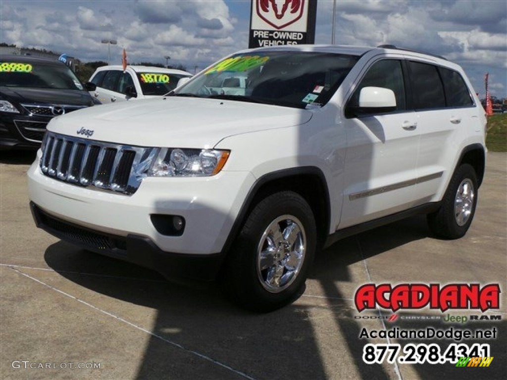 Stone White Jeep Grand Cherokee