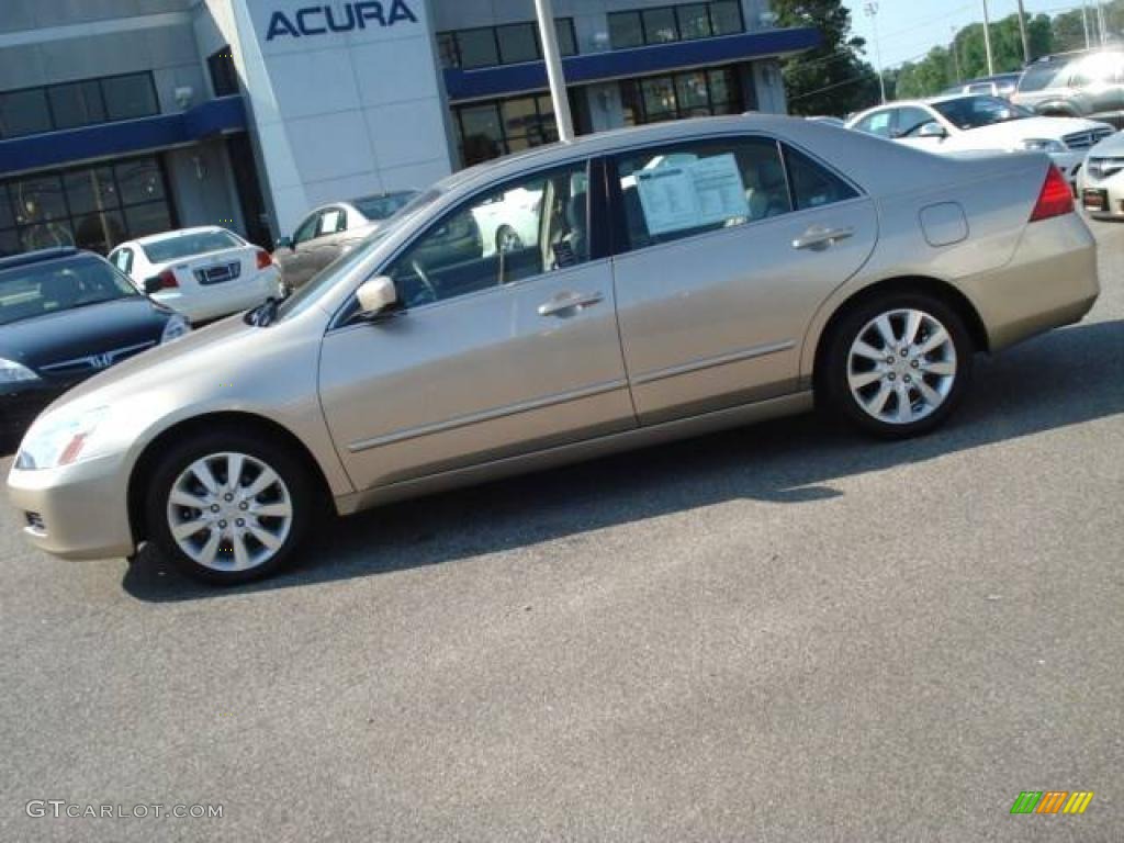 2006 Accord EX-L V6 Sedan - Desert Mist Metallic / Ivory photo #3