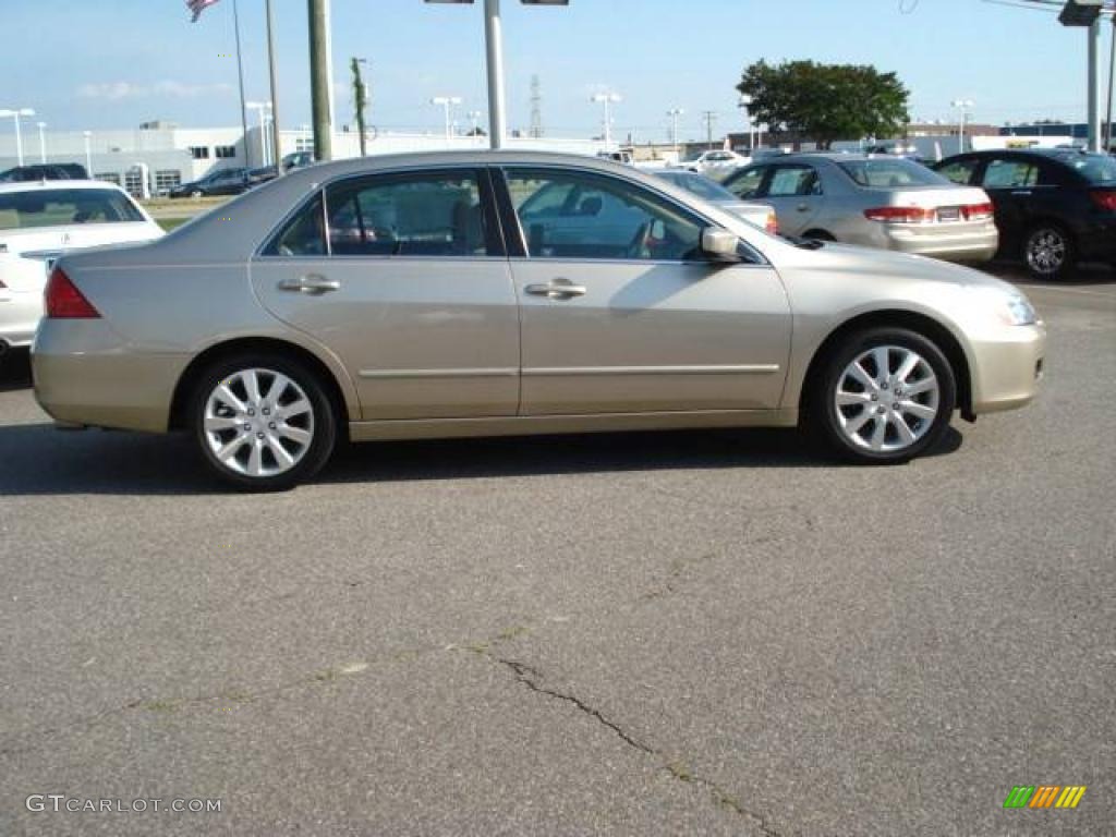 2006 Accord EX-L V6 Sedan - Desert Mist Metallic / Ivory photo #7