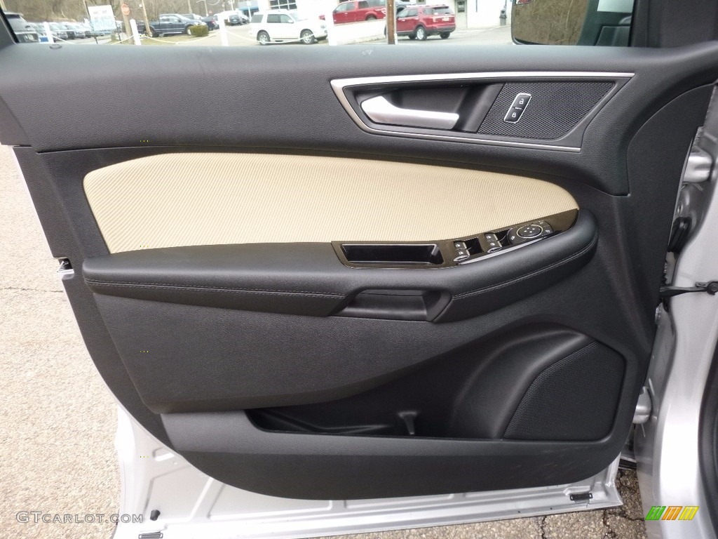 2016 Ford Edge SEL AWD Door Panel Photos