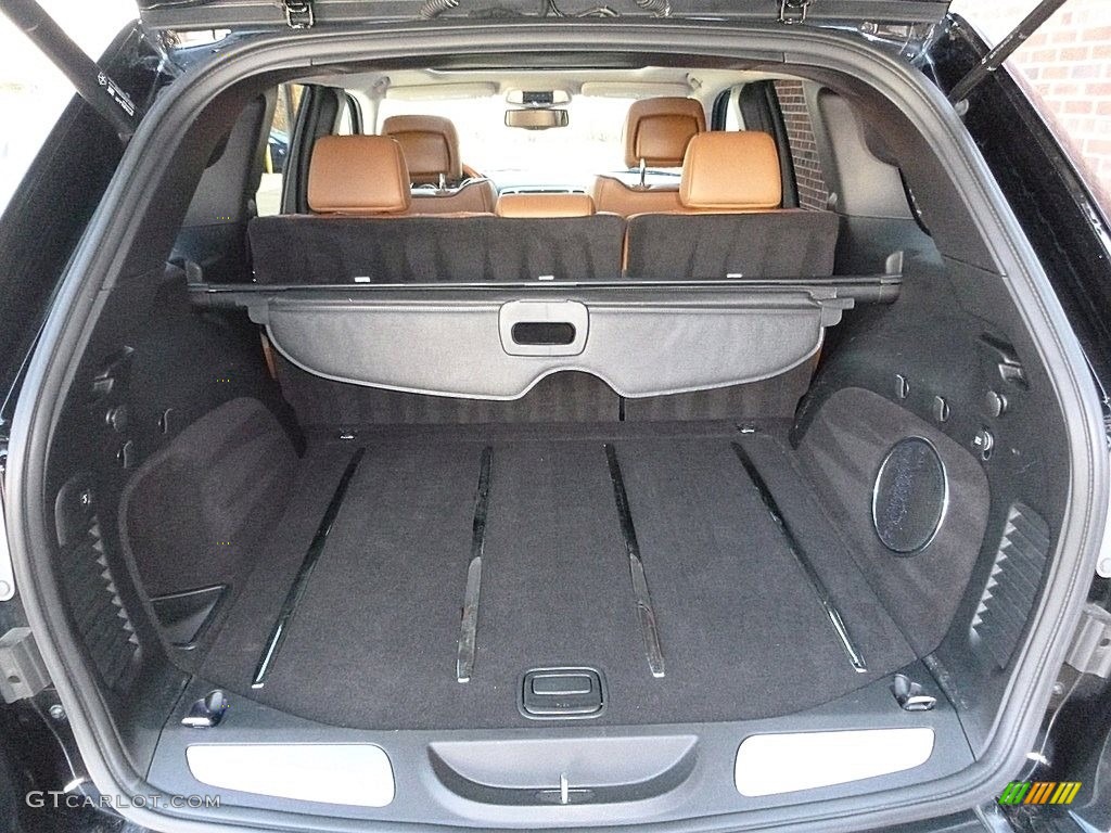 2013 Grand Cherokee Overland Summit 4x4 - Brilliant Black Crystal Pearl / New Saddle/Black photo #32