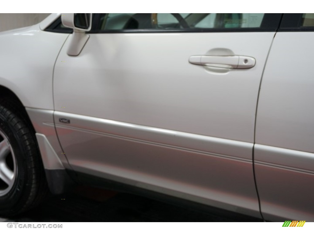 2001 RX 300 AWD - White Gold Crystal / Ivory photo #78