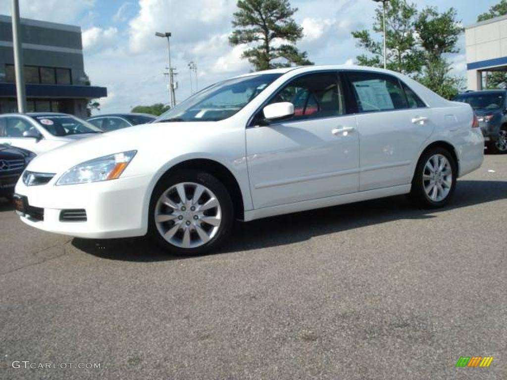 2006 Accord EX-L V6 Sedan - Taffeta White / Ivory photo #2