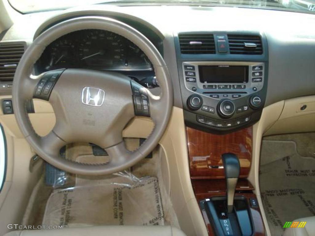 2006 Accord EX-L V6 Sedan - Taffeta White / Ivory photo #12