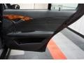 Black - E 320 Sedan Photo No. 17