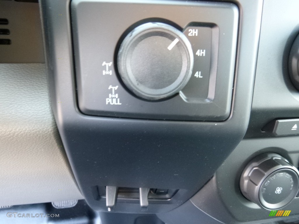 2016 F150 XLT SuperCab 4x4 - Magnetic / Medium Earth Gray photo #12