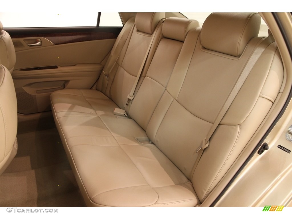 2011 Avalon Limited - Sandy Beach Metallic / Ivory photo #13