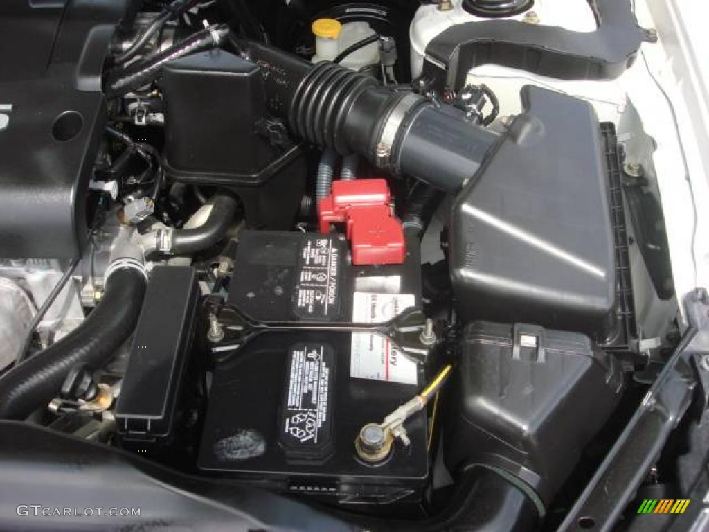 2005 Altima 2.5 S - Satin White Pearl / Blond photo #19