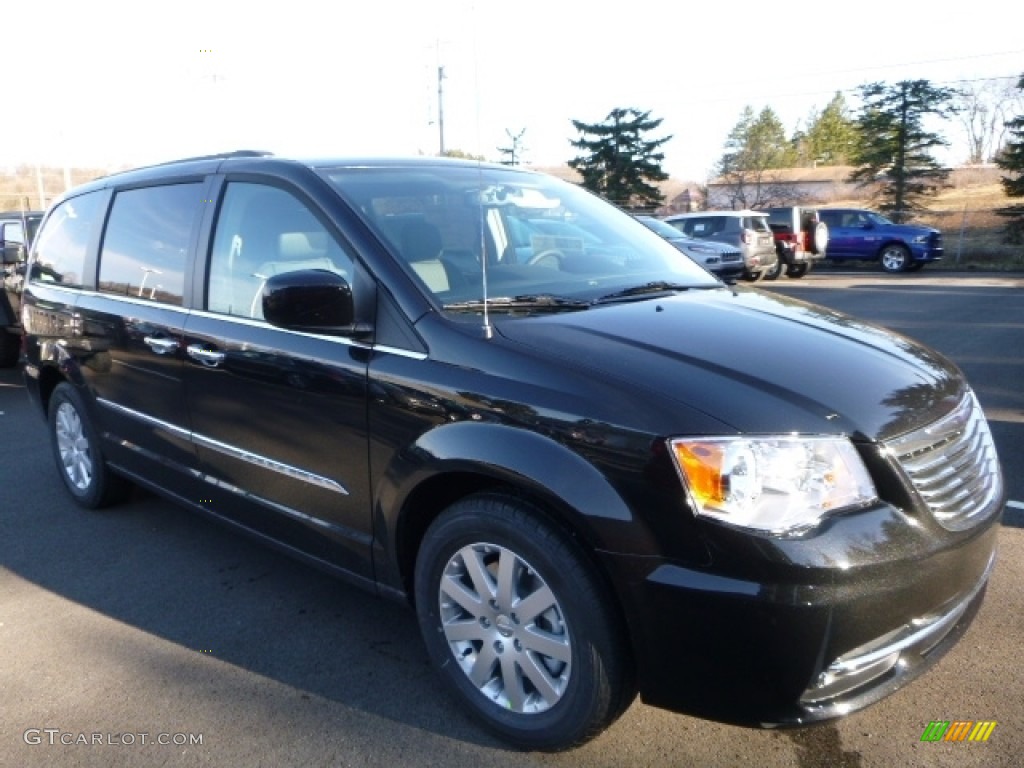 2016 Town & Country Touring - Brilliant Black Crystal Pearl / Black/Light Graystone photo #9