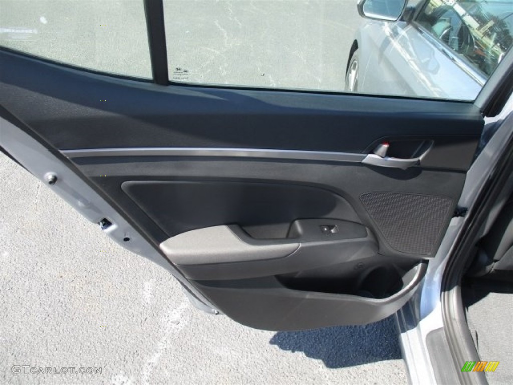 2017 Elantra Limited - Gray / Black photo #16