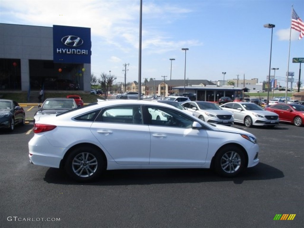 2016 Sonata SE - Quartz White Pearl / Gray photo #8