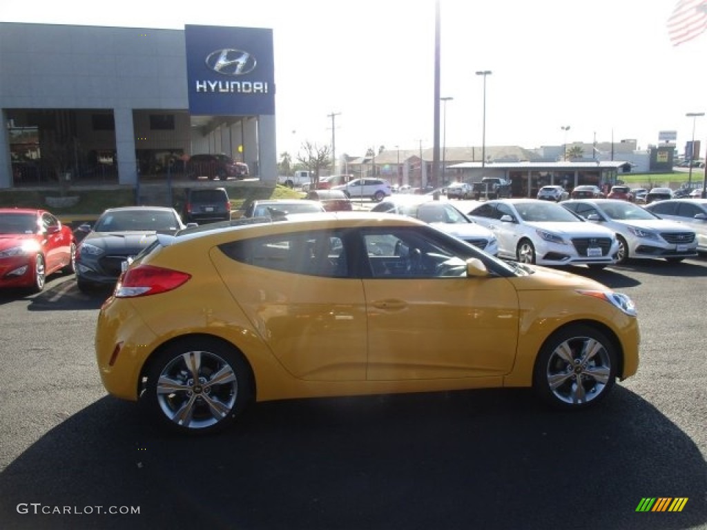 2016 Veloster  - 26.2 Yellow / Black/Yellow photo #8